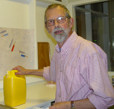 Allan har &auml;&auml;&auml;ntligen hittat tr&auml;limet. &Auml;ven om vi har banvall p&aring; rulle s&aring; &auml;r den inte sj&auml;lvh&auml;ftande.