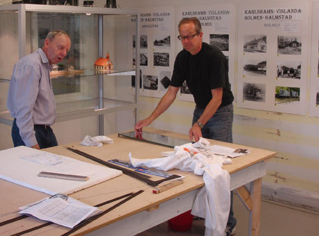 &Aring;ke och Torbi&ouml;rn fixade en mycket trevlig monter inneh&aring;llande Allans modell av en kyrka i Ljungby samt &Aring;kes modell av stationshuset.