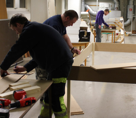 Snabbt ansl&ouml;t Danne, Tobbe och Tomas varp&aring; arbetet tog fart p&aring; riktigt.