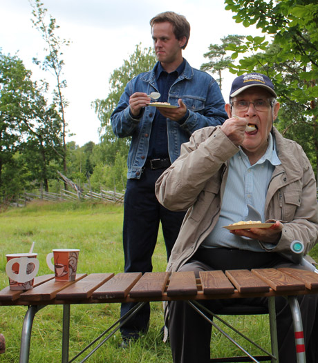 ...men under maten bytte vi metod.