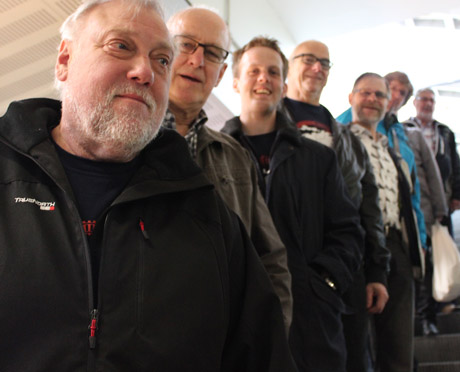 ...ist&auml;llet &auml;r det ett glatt g&auml;ng, l&aring;ngt fr&aring;n Tysklands t&aring;gtrubbel p&aring; v&auml;g till Loxx Modelbahn i Berlin.