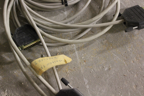 Bland annat kabel som suttit i St&auml;llverket till fabriken, och som anv&auml;nts till skrivare. Det k&auml;nns som l&auml;ngesedan men &auml;r fr&aring;n 90-talet.