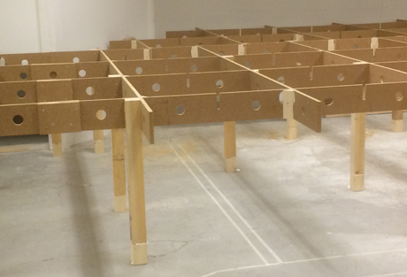 Underredet h&ouml;jde vi snabbt och...svettigt. Klostar om 11 cm placerades under benen med Bengts speciallim Esstac.