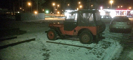 P&aring; v&auml;g hem, och Leif hade konverterat sin Willys-jeep till j&auml;rnv&auml;gsinspektionsbil.